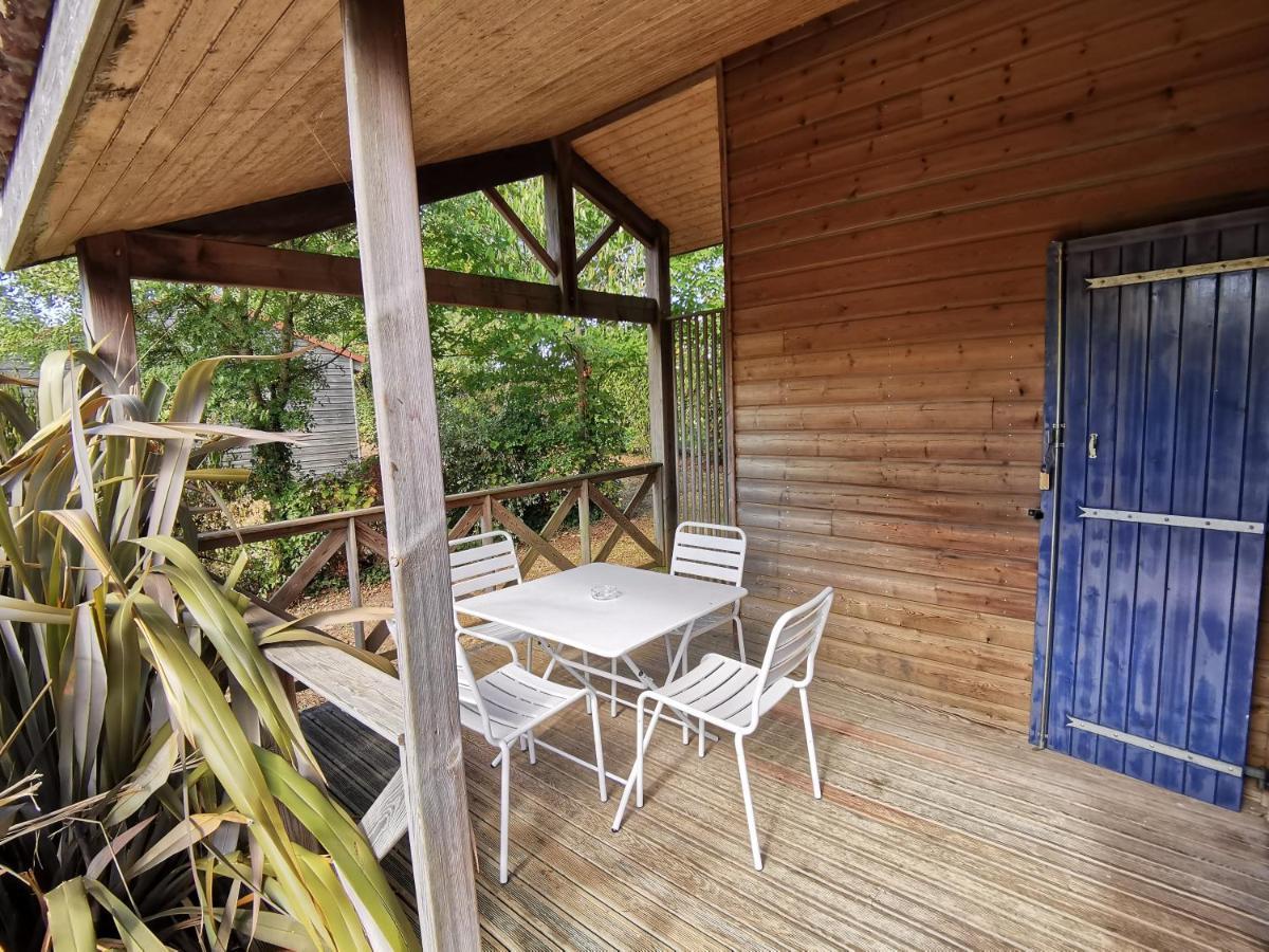 Camping De La Chagnee Saint-Aubin-le-Cloud Exteriér fotografie