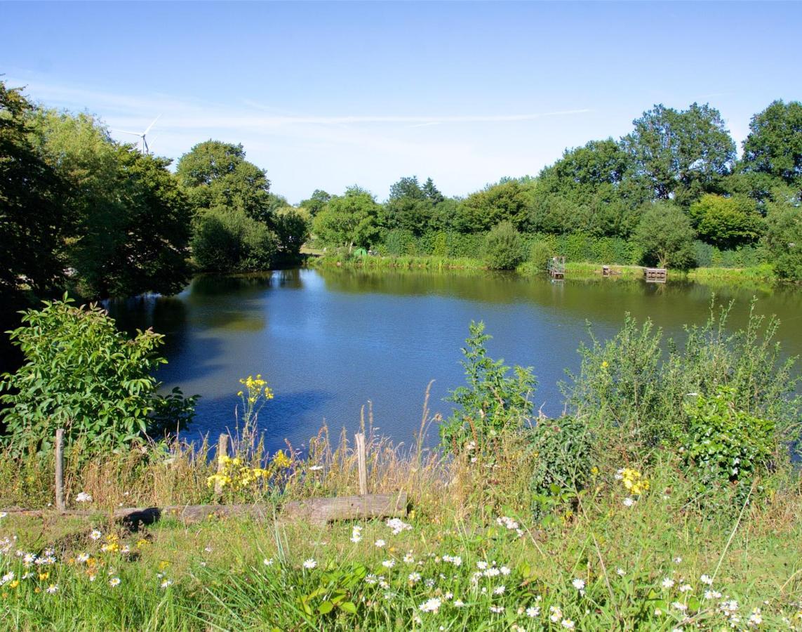 Camping De La Chagnee Saint-Aubin-le-Cloud Exteriér fotografie