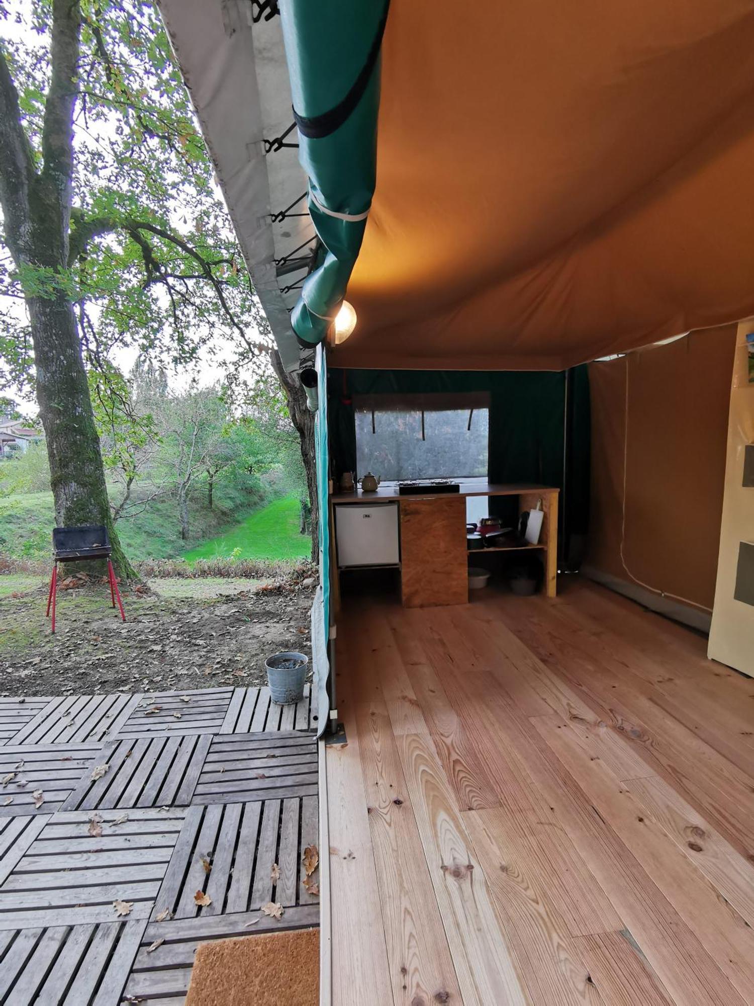 Camping De La Chagnee Saint-Aubin-le-Cloud Pokoj fotografie